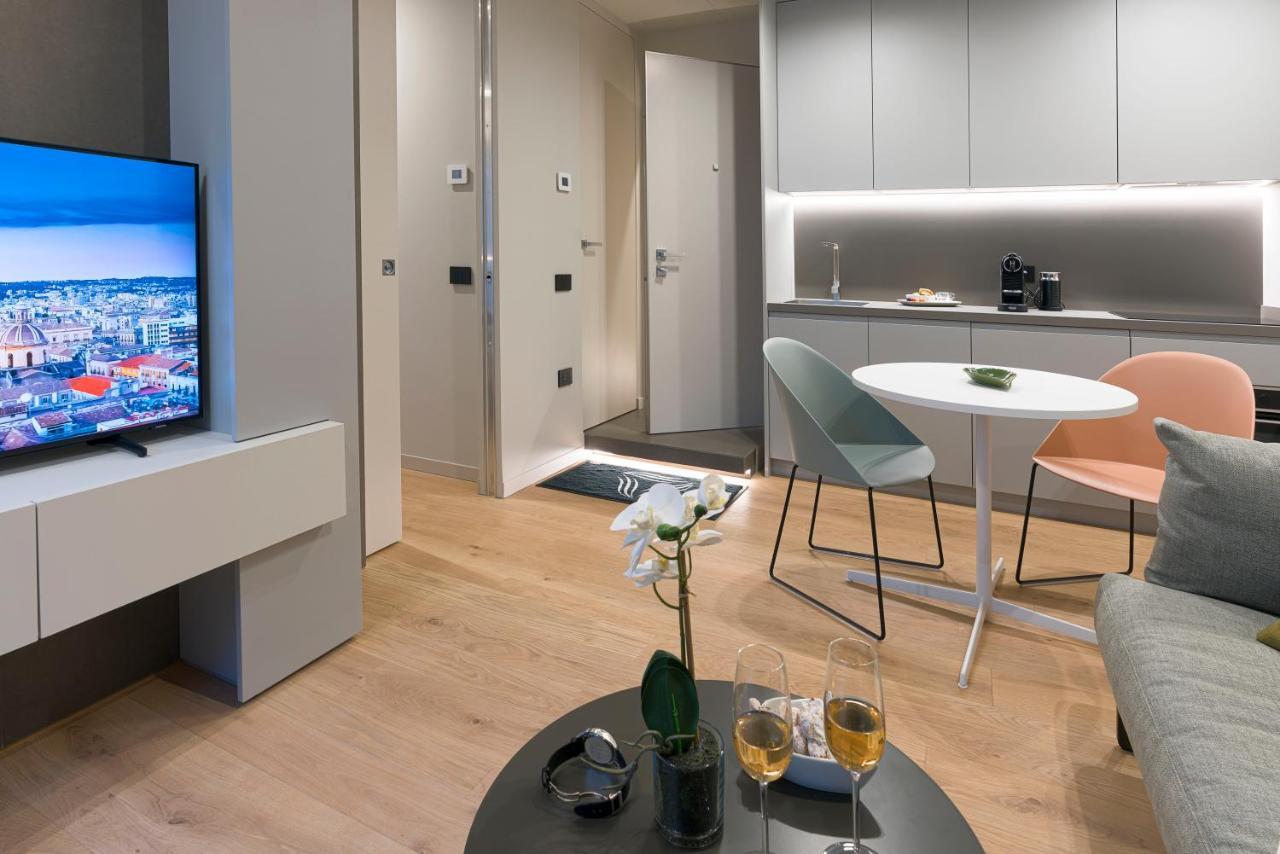 Aera Luxury Suites - 303 304 305 Catania Bagian luar foto